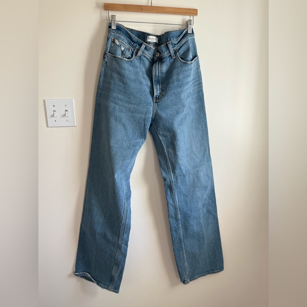 Abercrombie & Fitch 90’s Relaxed High Rise Jean - Picture 1 of 4